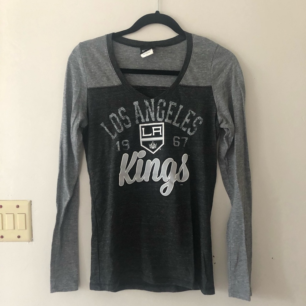 LA Kings Long Sleeve Graphic Shirt